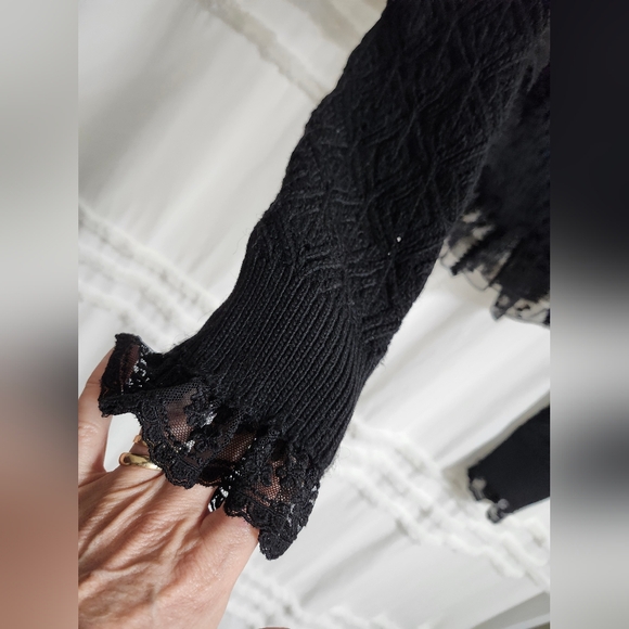 Beautiful, Vtg, Zara Black Lace Trim Sweater. Quite Firm On $ - Picture 10 of 11